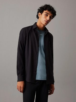 PERFORMANCE SOLID SLIM SHIRT